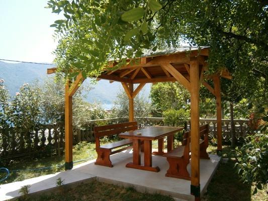 Apartmani Villa Radovic 里桑 外观 照片