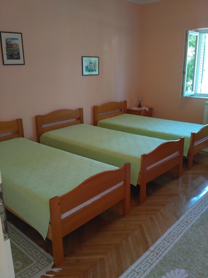 Apartmani Villa Radovic 里桑 外观 照片