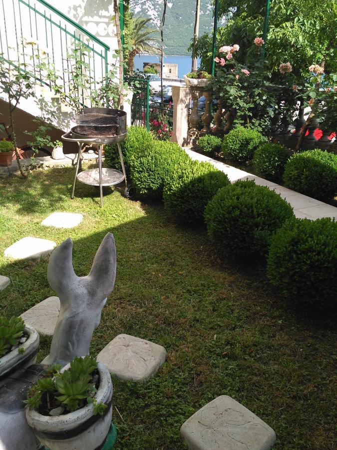 Apartmani Villa Radovic 里桑 外观 照片